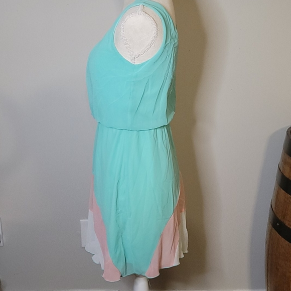 Sweet Storm Mint, Peach and White Dress Size Small - Picture 2 of 5